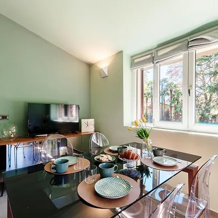 Apartment L'orangerie Di Mayer - Myhomeincomo *